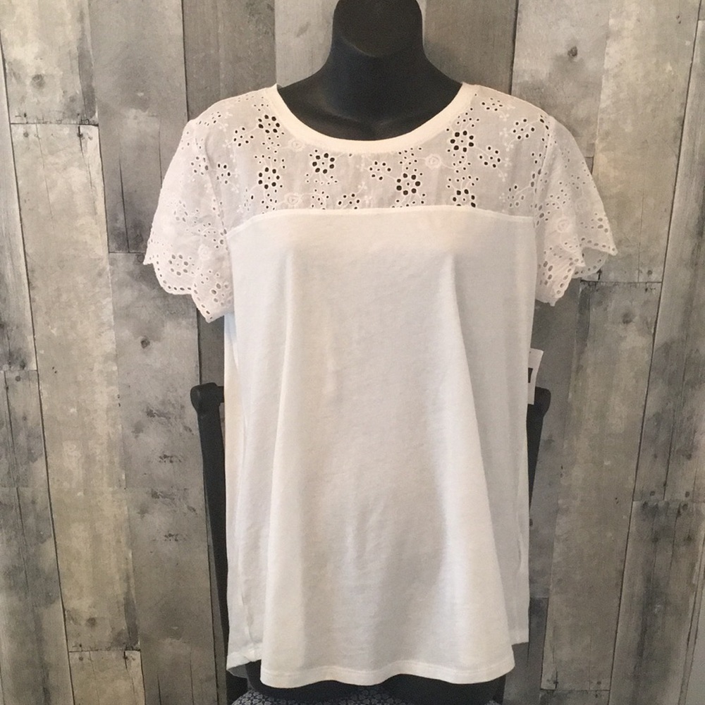 GAP Embroidered White Tee